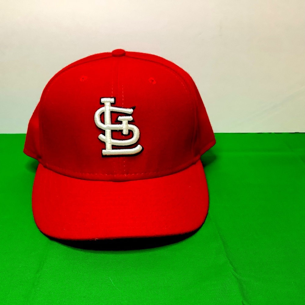 Men’s New Era baseball cap good pre-owned condition 7 5/8
